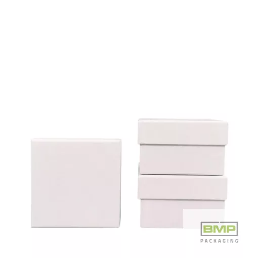 Díszdoboz kocka alakú, fehér 9,5 x 9,5 x 6 cm - 6 db / csomag