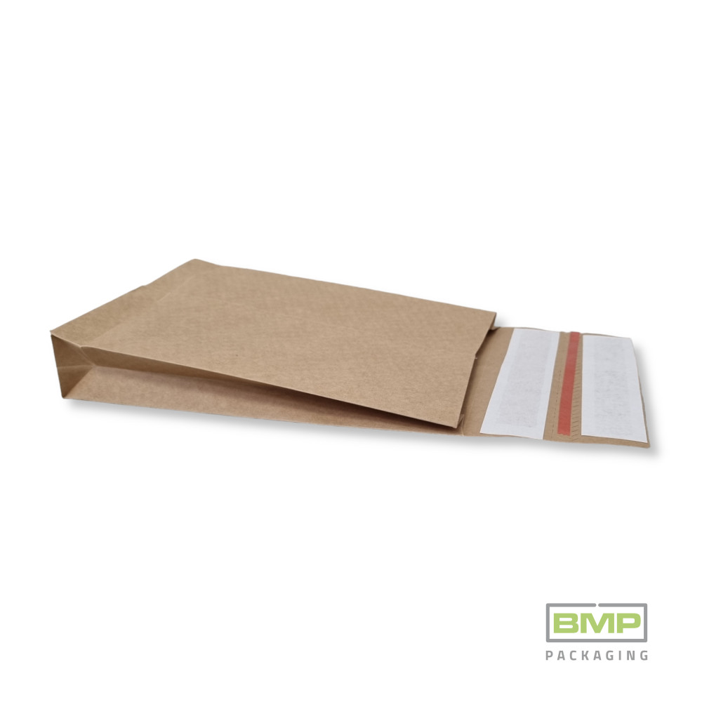 Talpas extra erős csomagküldő papírboríték (C5) - 162x229x40+86 mm